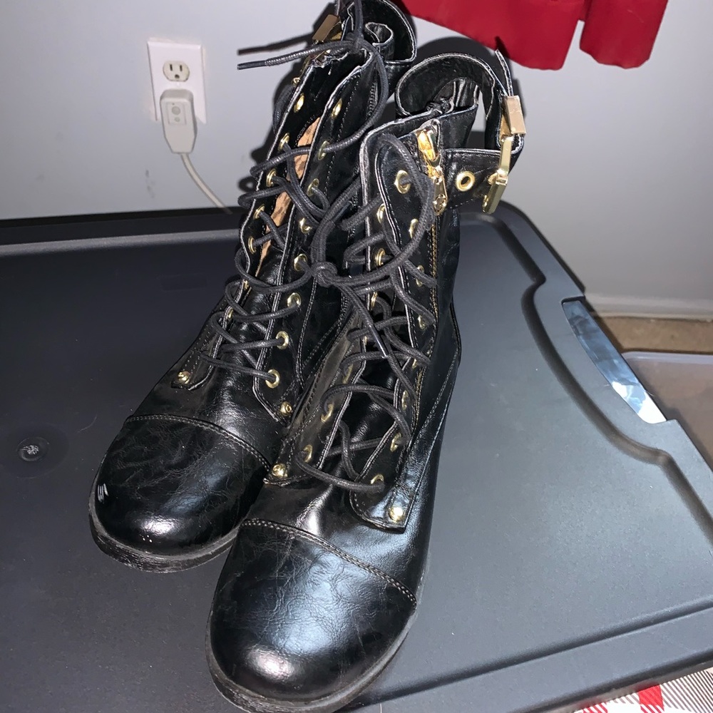 black short boots